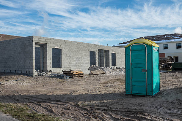 Portable Toilet Options We Offer in Diamond, MO